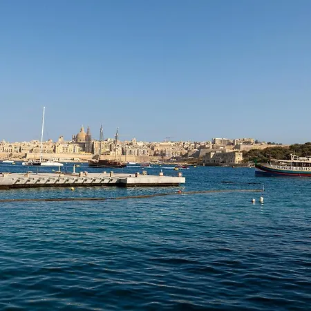 Ferries Apt, With Beautiful Views Ac & Wifi By 360 Estates Apartment Sliema