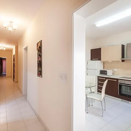 Ferries Apt, With Beautiful Views Ac & Wifi By 360 Estates Apartment Sliema
