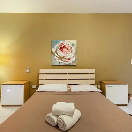 Ferries Apt, With Beautiful Views Ac & Wifi By 360 Estates Apartment *