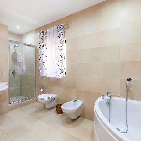 Ferries Apt, With Beautiful Views Ac & Wifi By 360 Estates