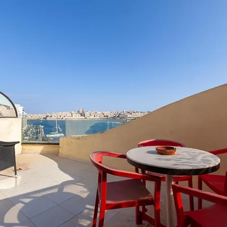 Apartment Ferries Apt, With Beautiful Views Ac & Wifi By 360 Estates Sliema